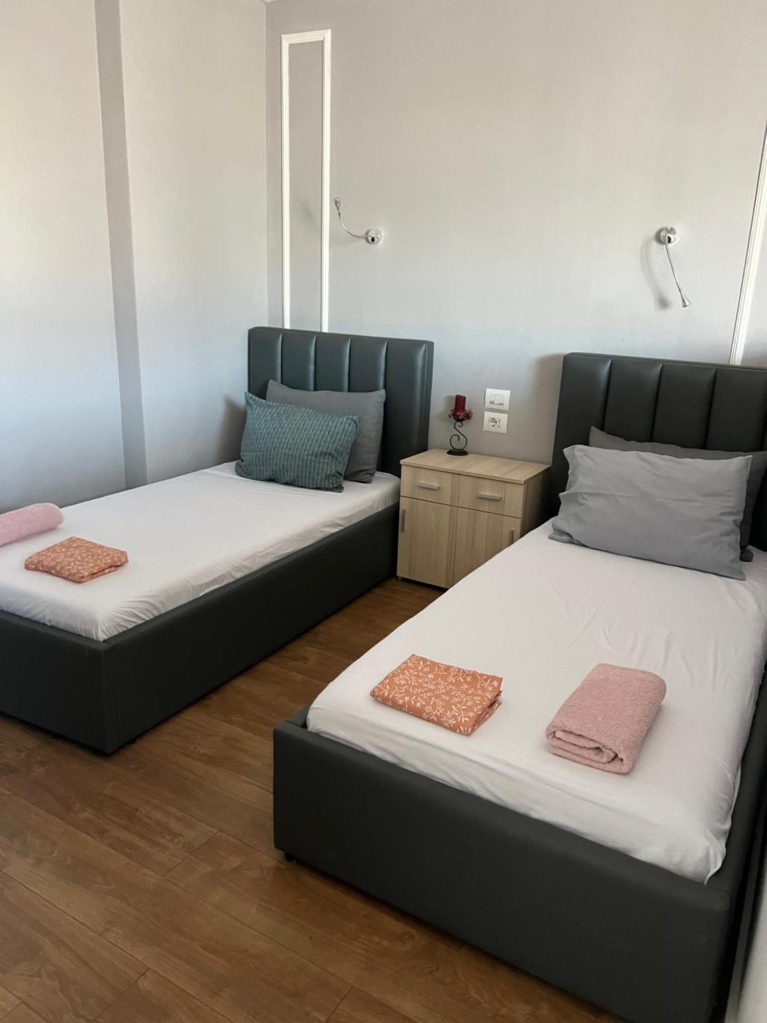 City Centre Rooms 4R Shkoder Luaran gambar